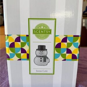 Scentsy Snowman Warmer with Colorful Accents